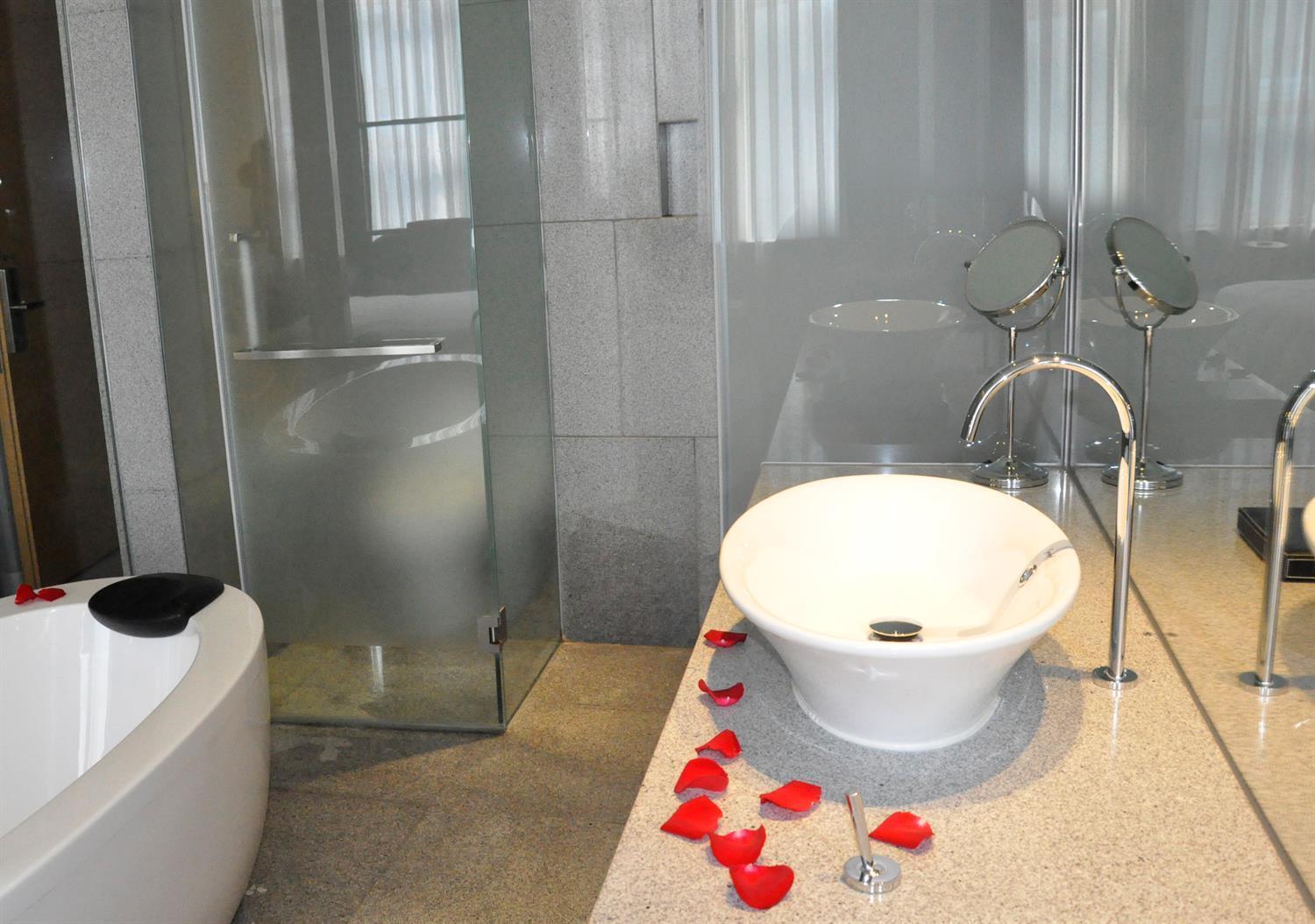 Фото Royal Tulip Luxury Hotels Carat - Guangzhou