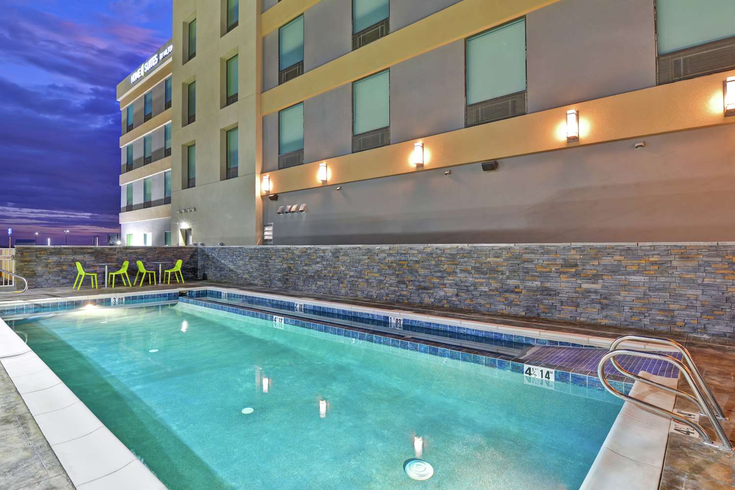 Фото Home2 Suites by Hilton Pecos