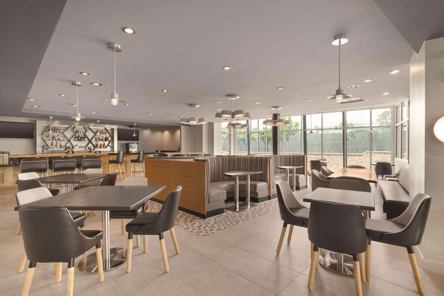 Фото Radisson Hotel Atlanta Airport