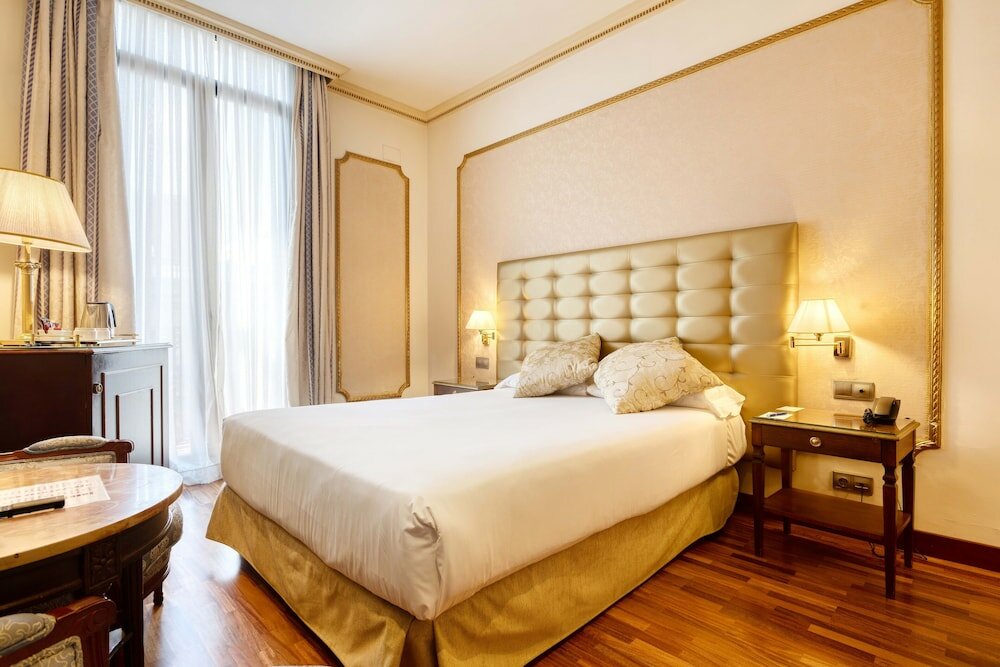 Фото Hotel Roger de Lluria