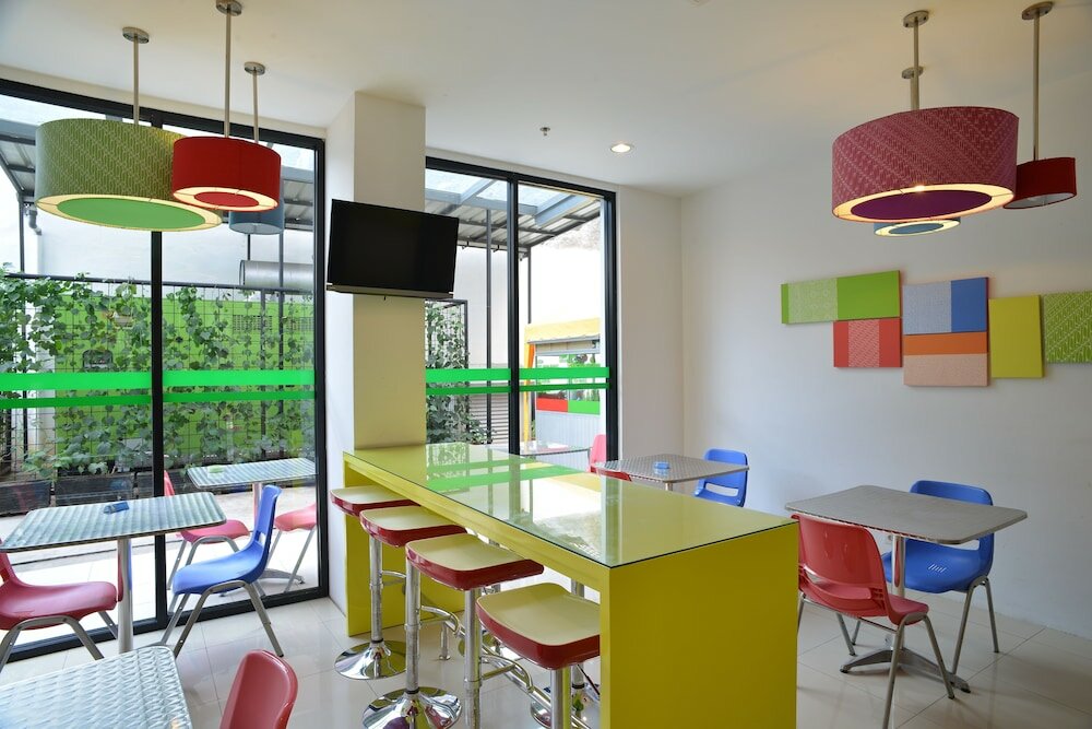 Фото Pop! Hotel Tebet Jakarta