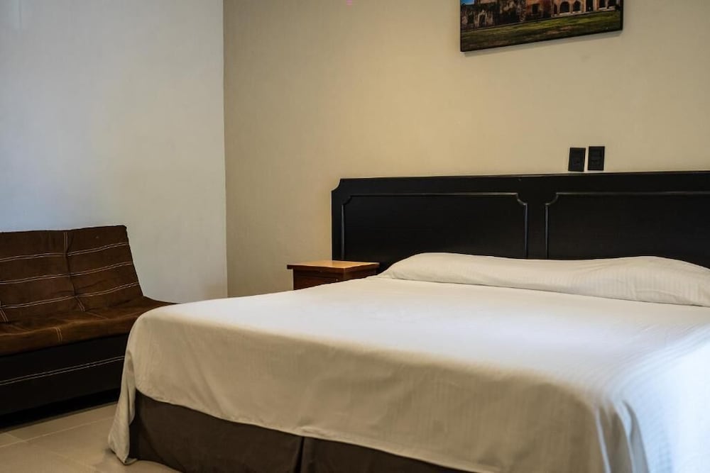 Фото Hotel María de la Luz