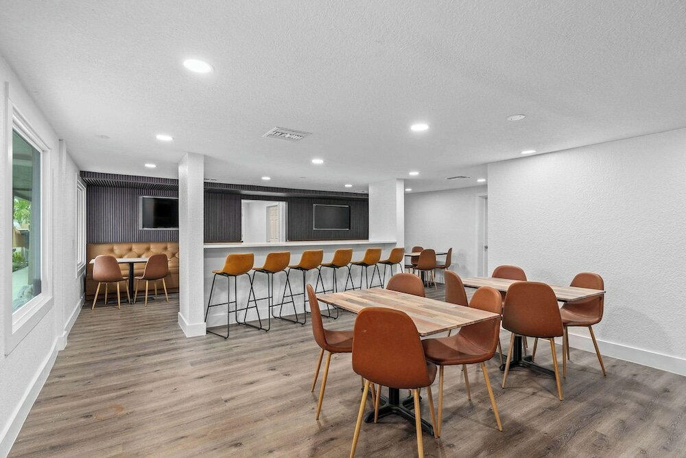 Фото Travelodge by Wyndham Kissimmee/Orlando