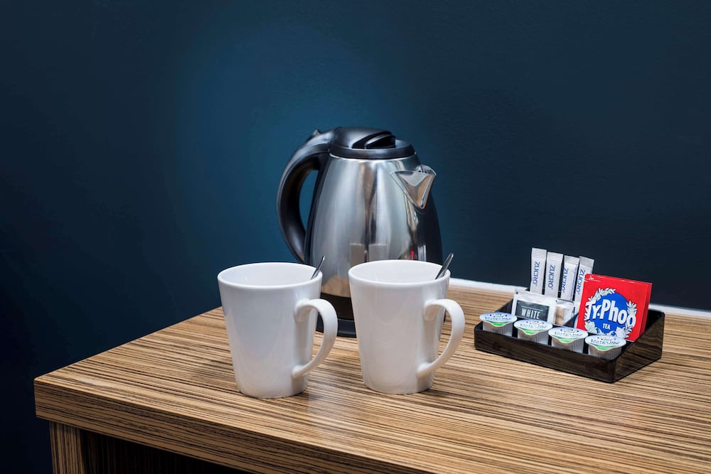 Фото Travelodge London Ealing