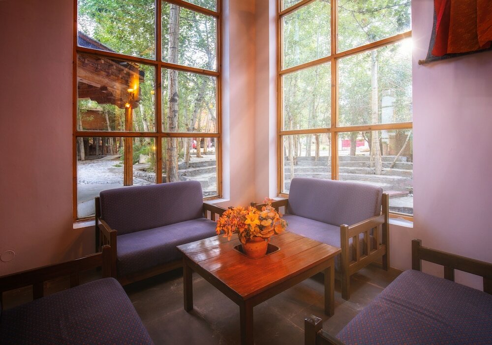 Фото Welcomheritage Lha - Ri - Sa Resort