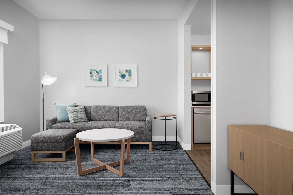 Фото TownePlace Suites Jacksonville Airport