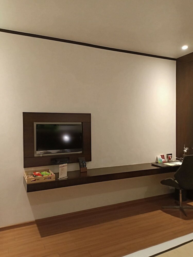 Фото Monotel Luxury Business Hotel