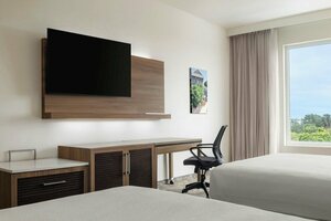 Гостиница Courtyard by Marriott Kingston, Jamaica