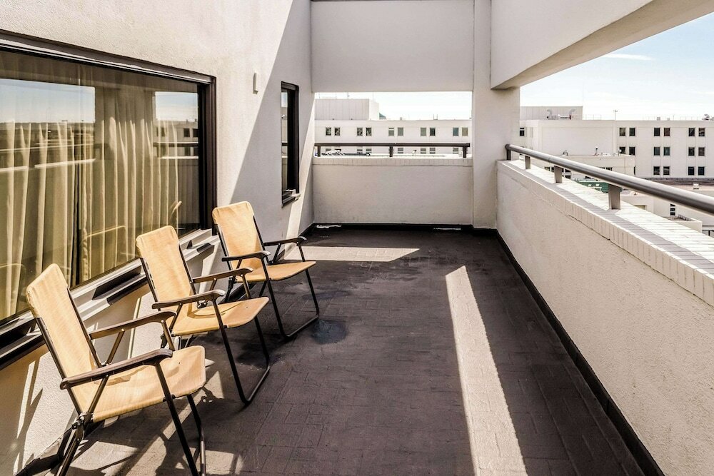 Фото Comfort Inn Downtown Charleston