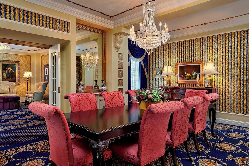 Фото The Hotel Saskatchewan Autograph Collection