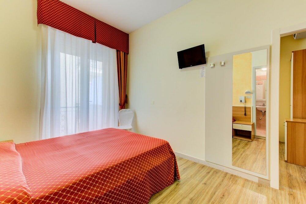 Фото Hotel Dusseldorf