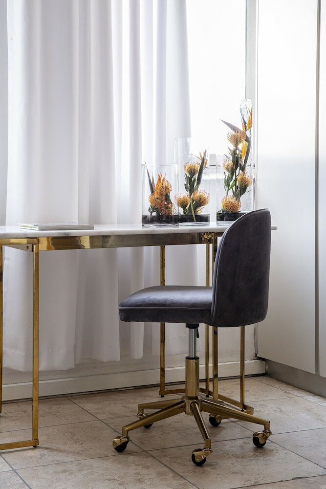 Фото The Franklin Loft Apartments