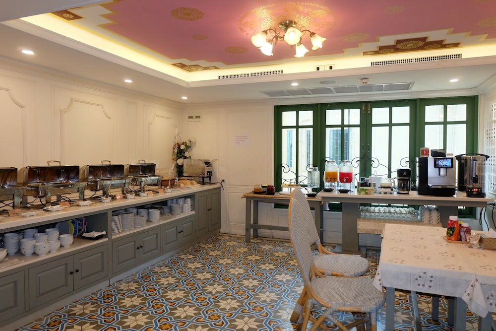 Фото Siri Heritage Bangkok Hotel