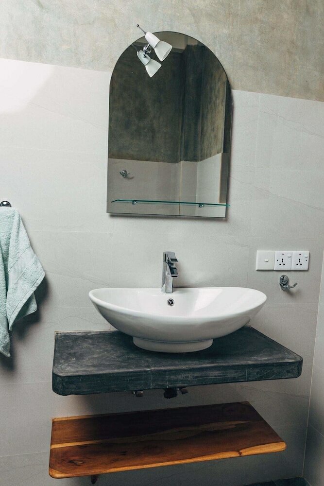 Фото Thambili cabanas