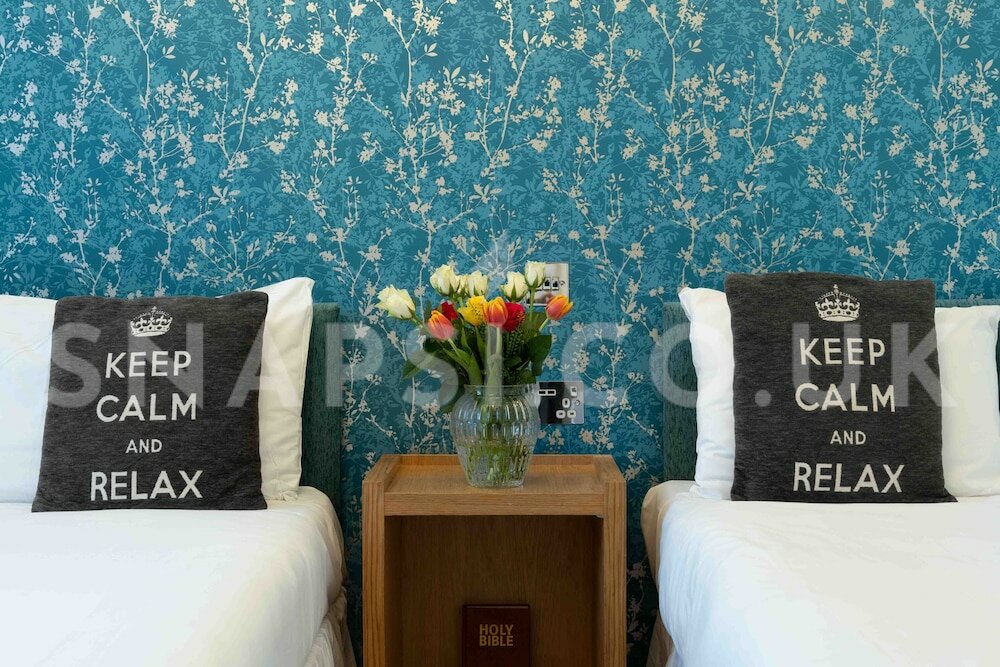 Фото Lancaster Court Hotel