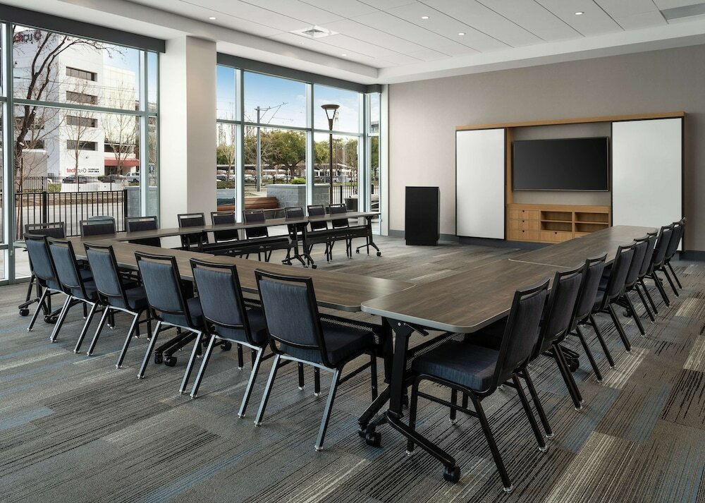 Фото Hyatt House San Jose Airport