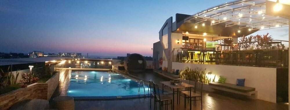 Hotel MaxOneHotels.com at Balikpapan, Balikpapan, photo