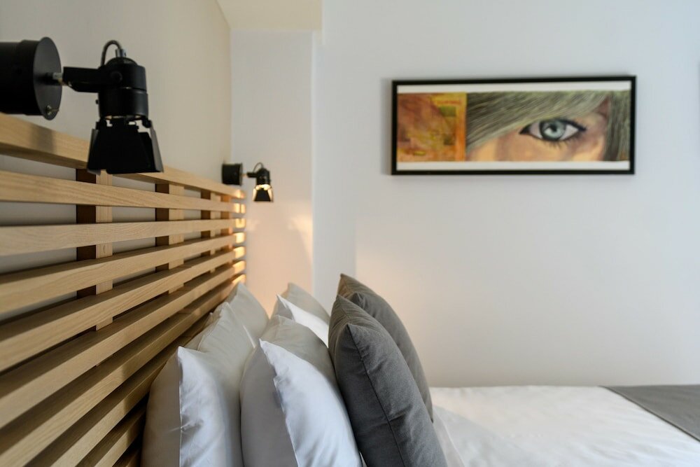 Фото Fos DownTown Suites