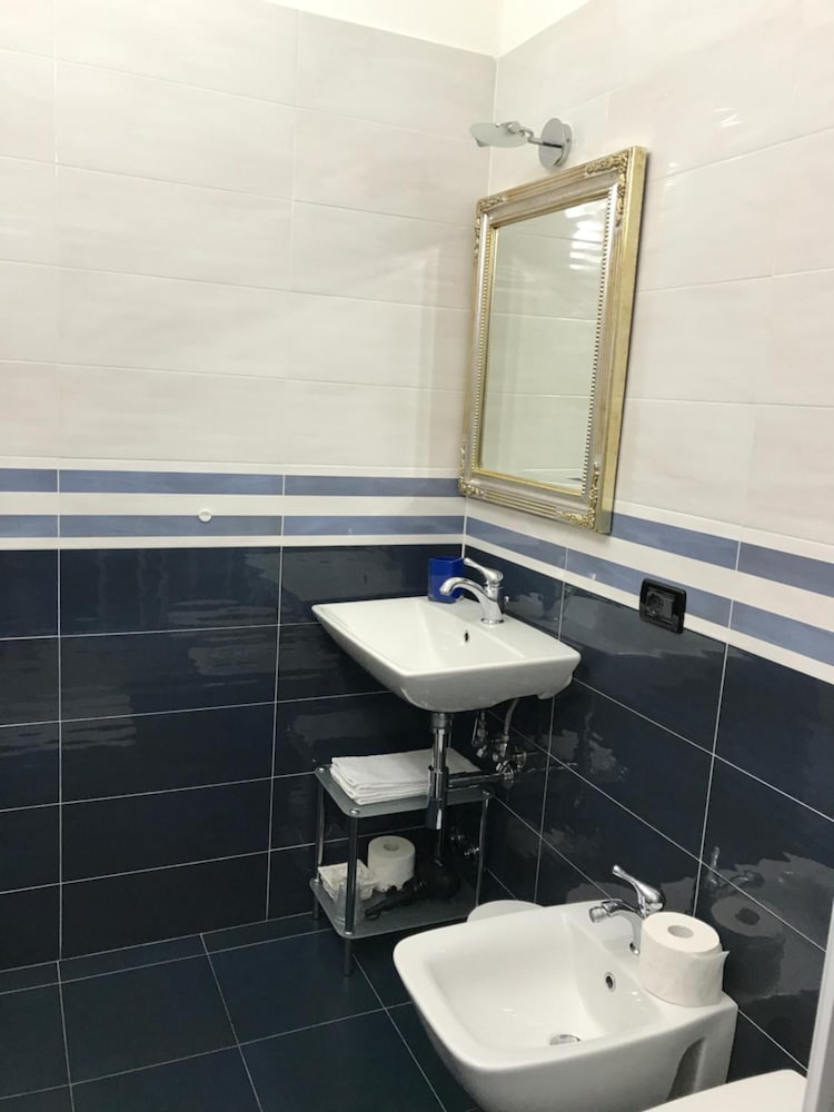 Фото Sandra Villa Rooms