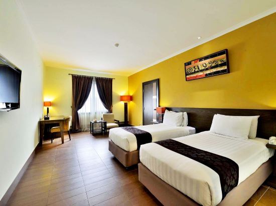 Фото Hotel Dafam Cilacap