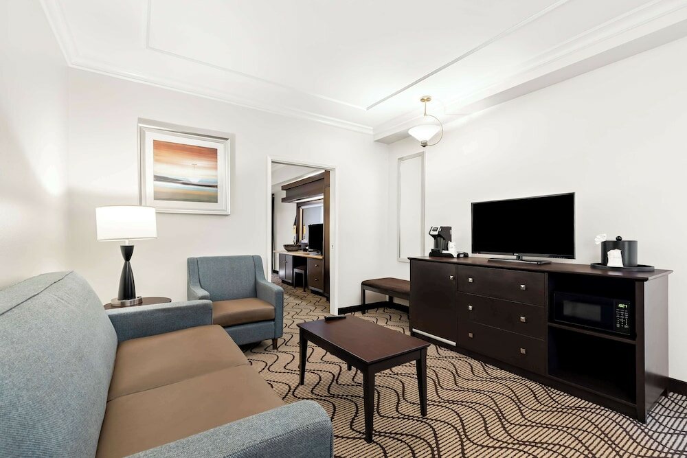 Фото Best Western Plus Irvine Spectrum Hotel