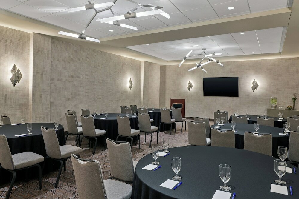 Фото Delta Hotels by Marriott Ashland Downtown