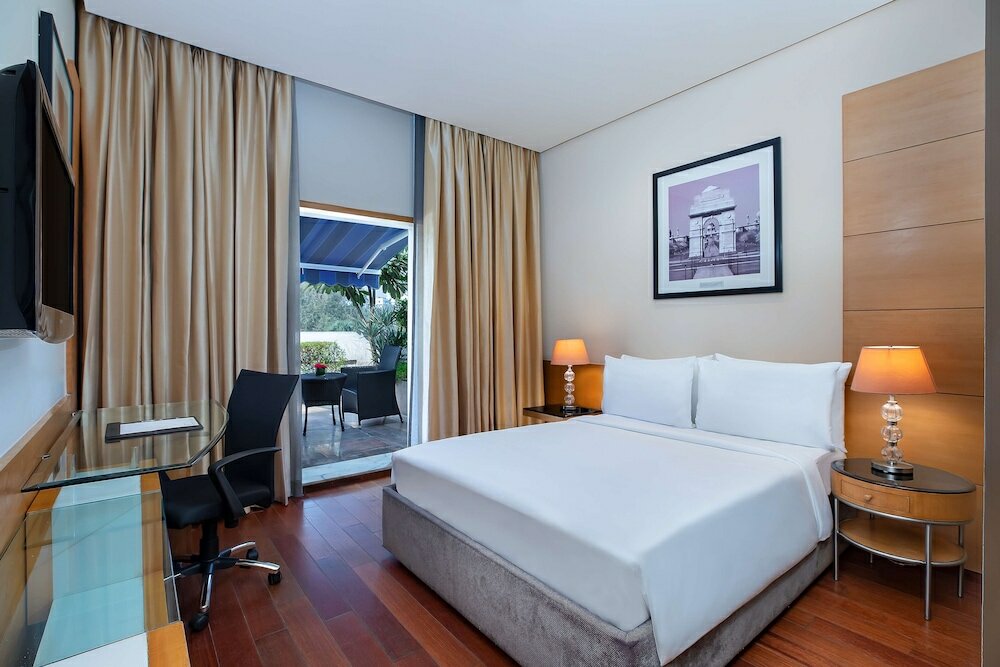 Фото Radisson Blu Marina Hotel, Delhi Connaught Place