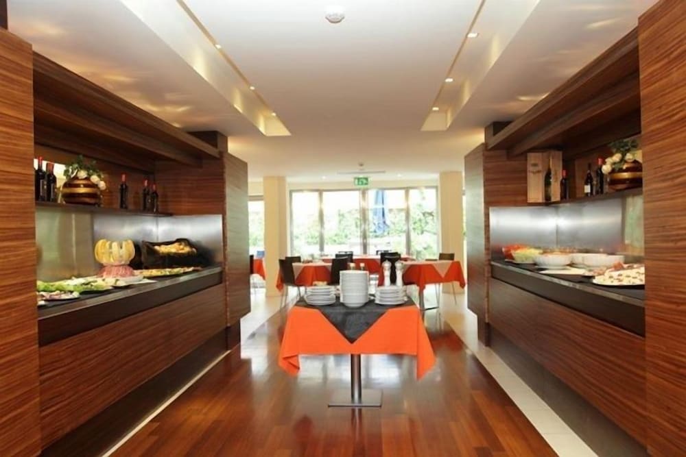 Фото Hotel Martini