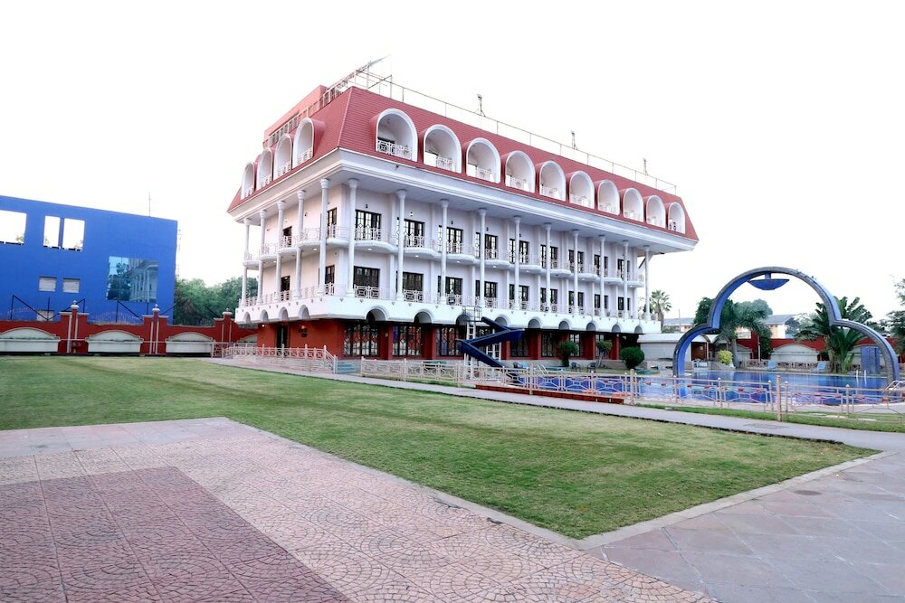 Фото Отель Aurangabad Gymkhana Club