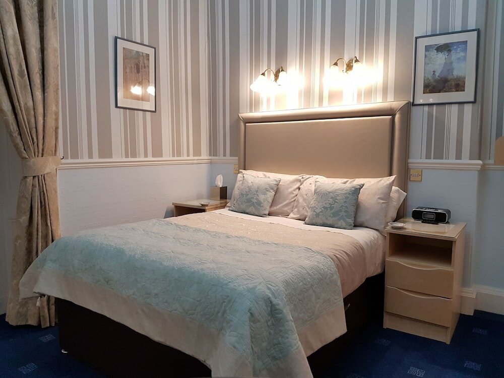 Фото Lauderville Guest House