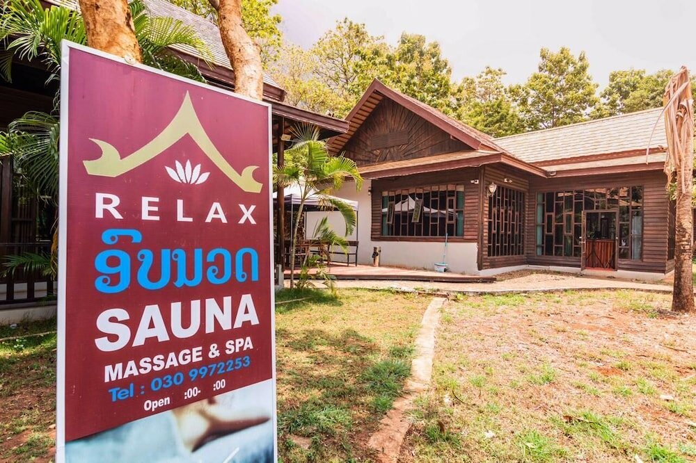 Фото Arawan Riverside Hotel