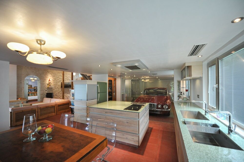 Фото The architect's house