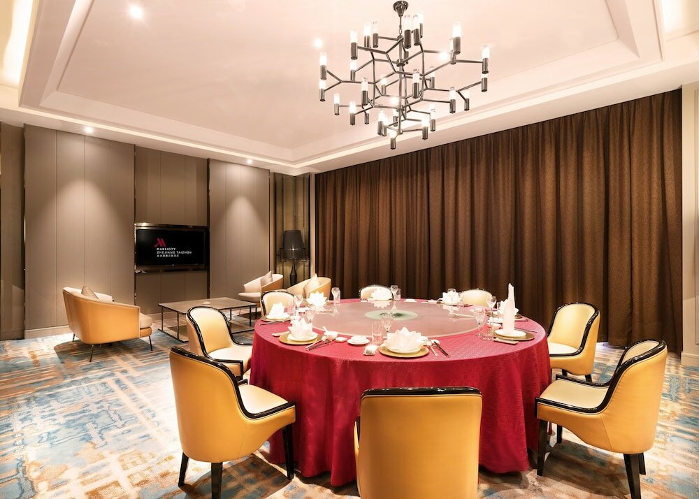 Фото Zhejiang Taizhou Marriott Hotel