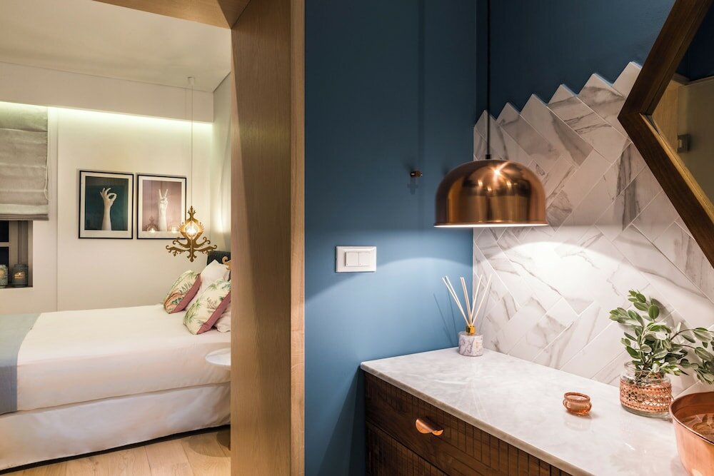 Фото Aisha Petite Suites