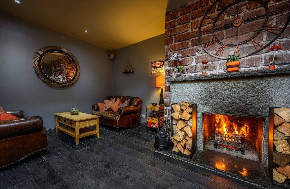 Фото The Dunavon Hotel