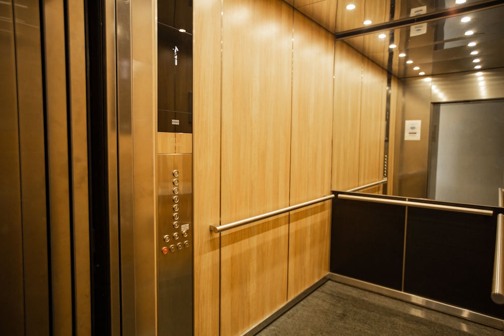 Фото Royal Pacific Hotel