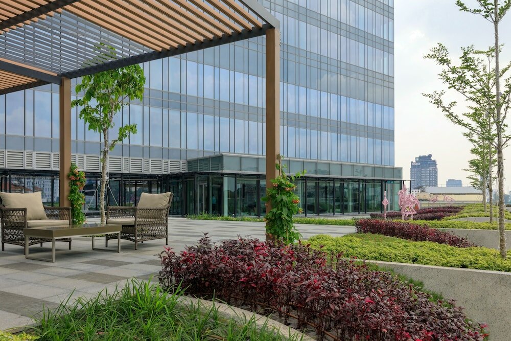 Фото Sedona Suites Ho Chi Minh City