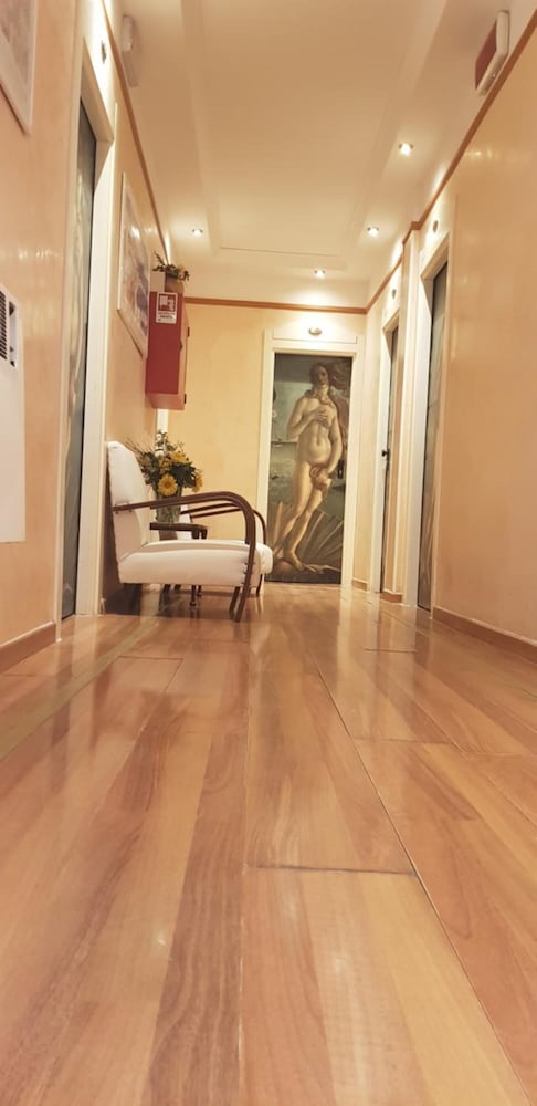 Фото Hotel Britannia