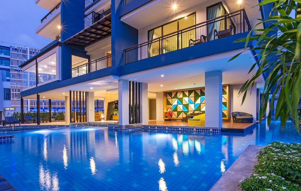 Фото отеля 1