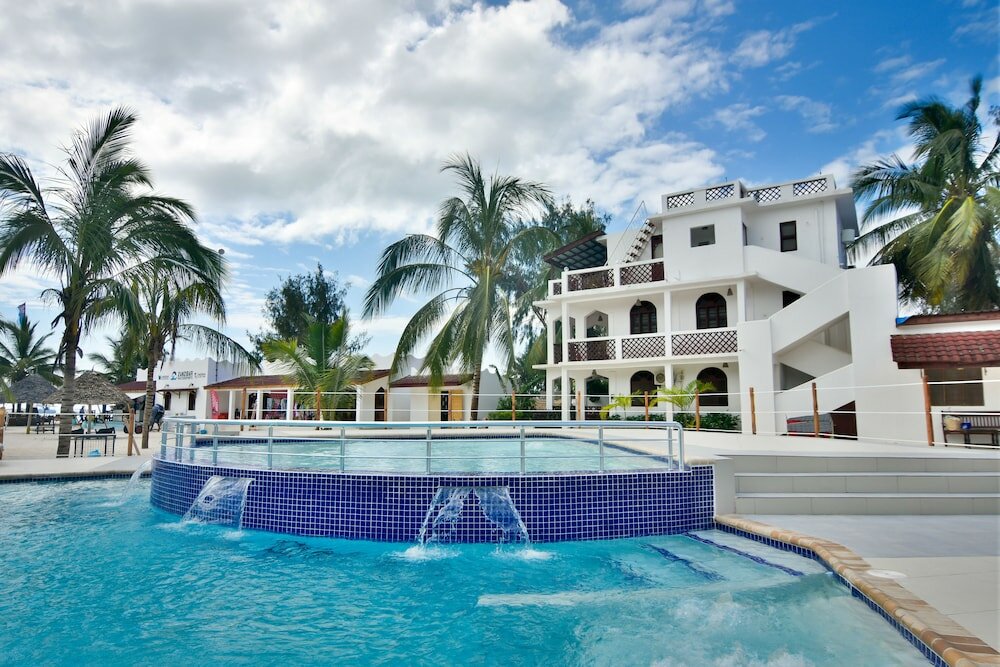 Фото Kendwa Rocks Beach Hotel