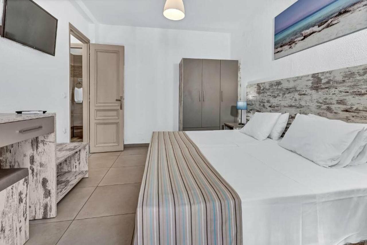 Фото Erato Hotel