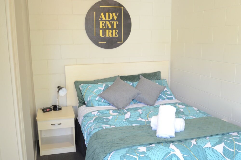 Фото Bridge Backpackers