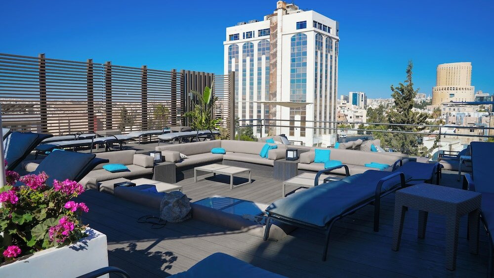 Фото The House Boutique Suites