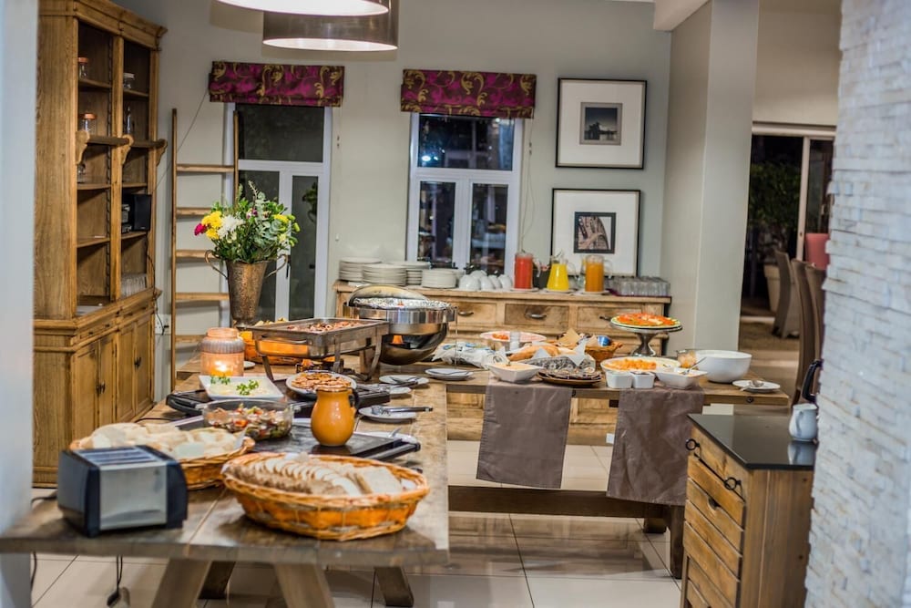 Фото Village Boutique Hotel