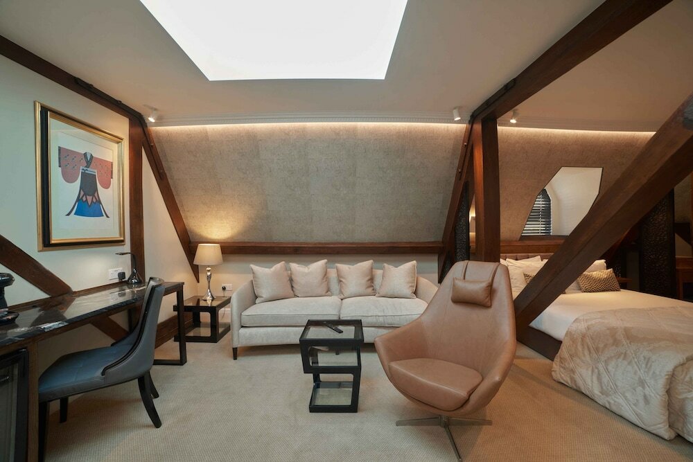 Фото Lansbury Heritage Hotel