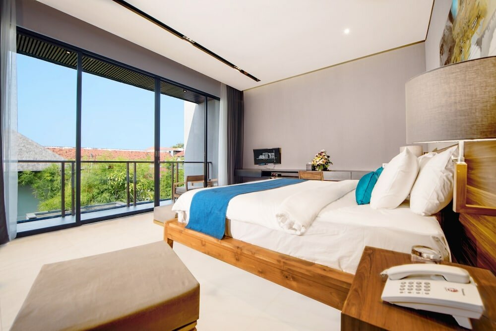 Фото Villa DeDayuh Seminyak