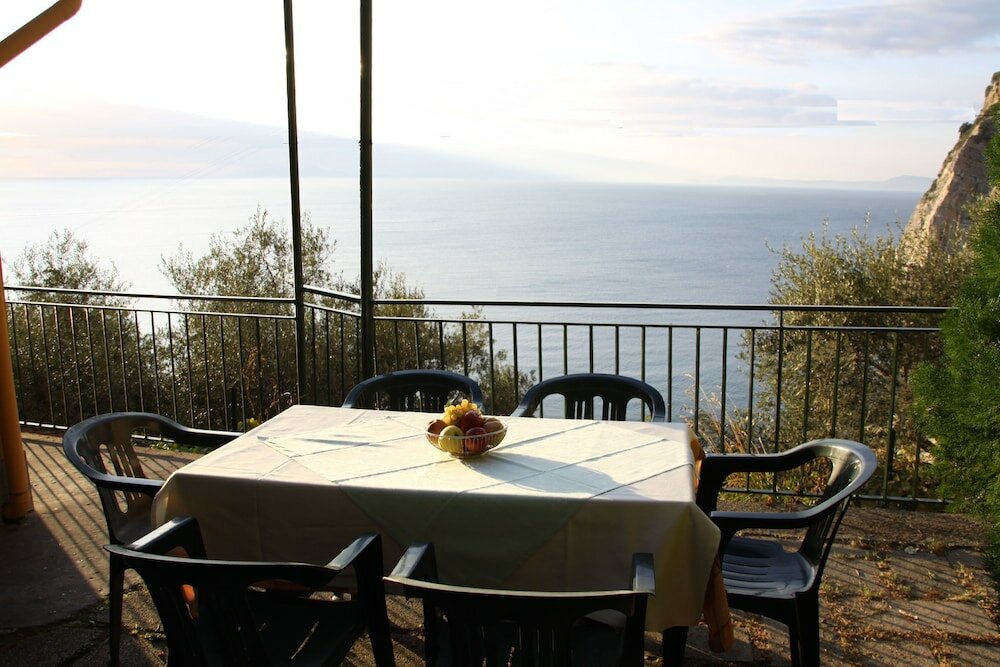 Фото Villaggio Turistico Bleu Village