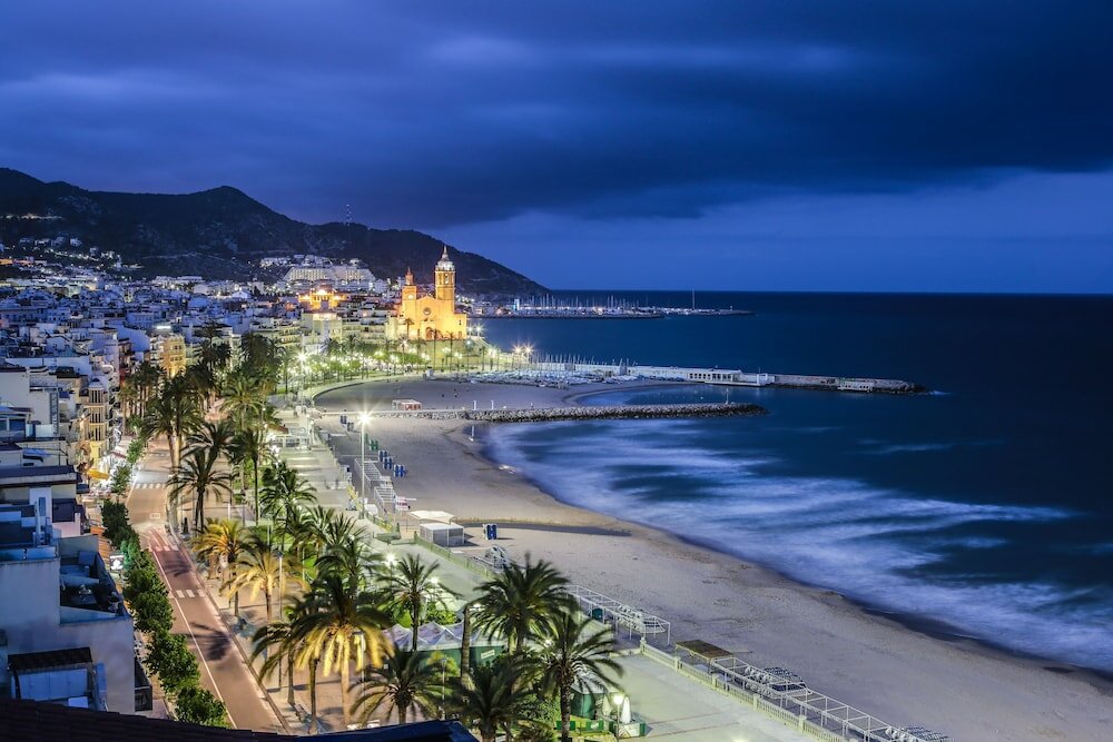 Фото Calipolis Sitges