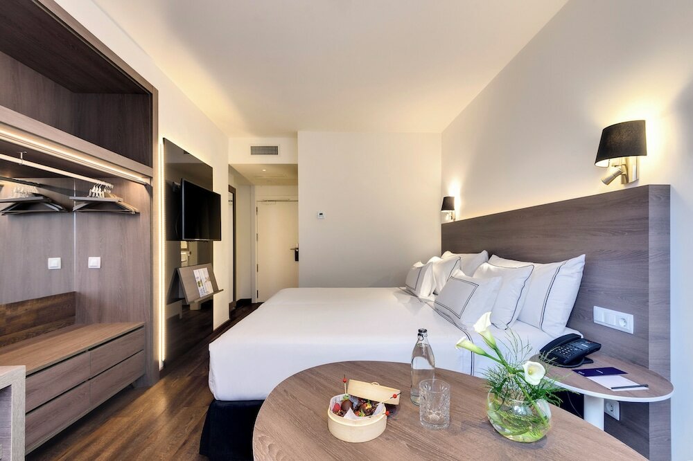 Фото Melia Madrid Serrano