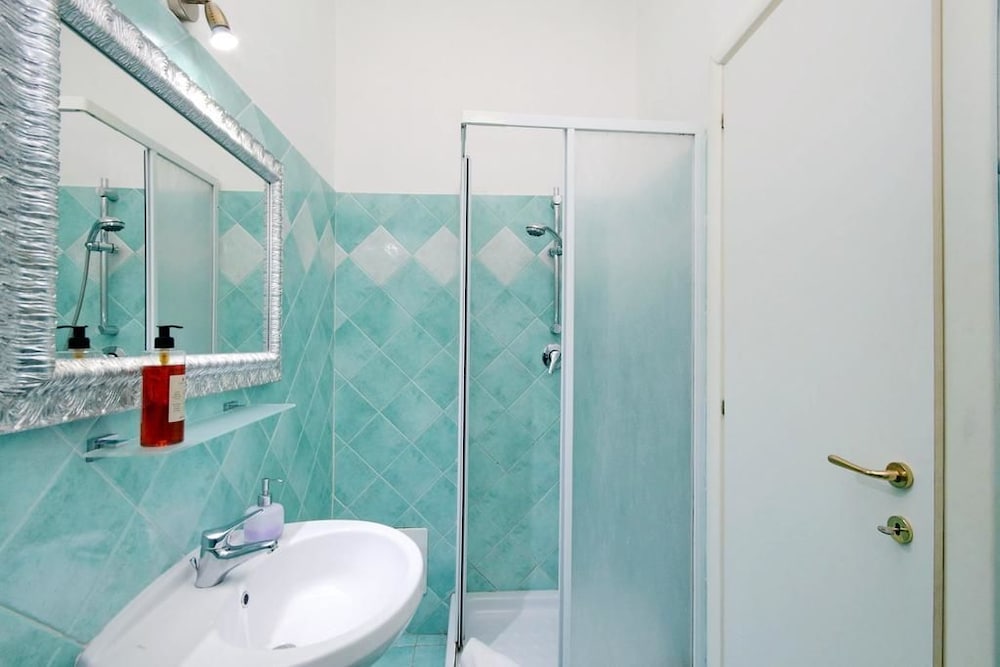 Фото Lucky Holiday Rooms